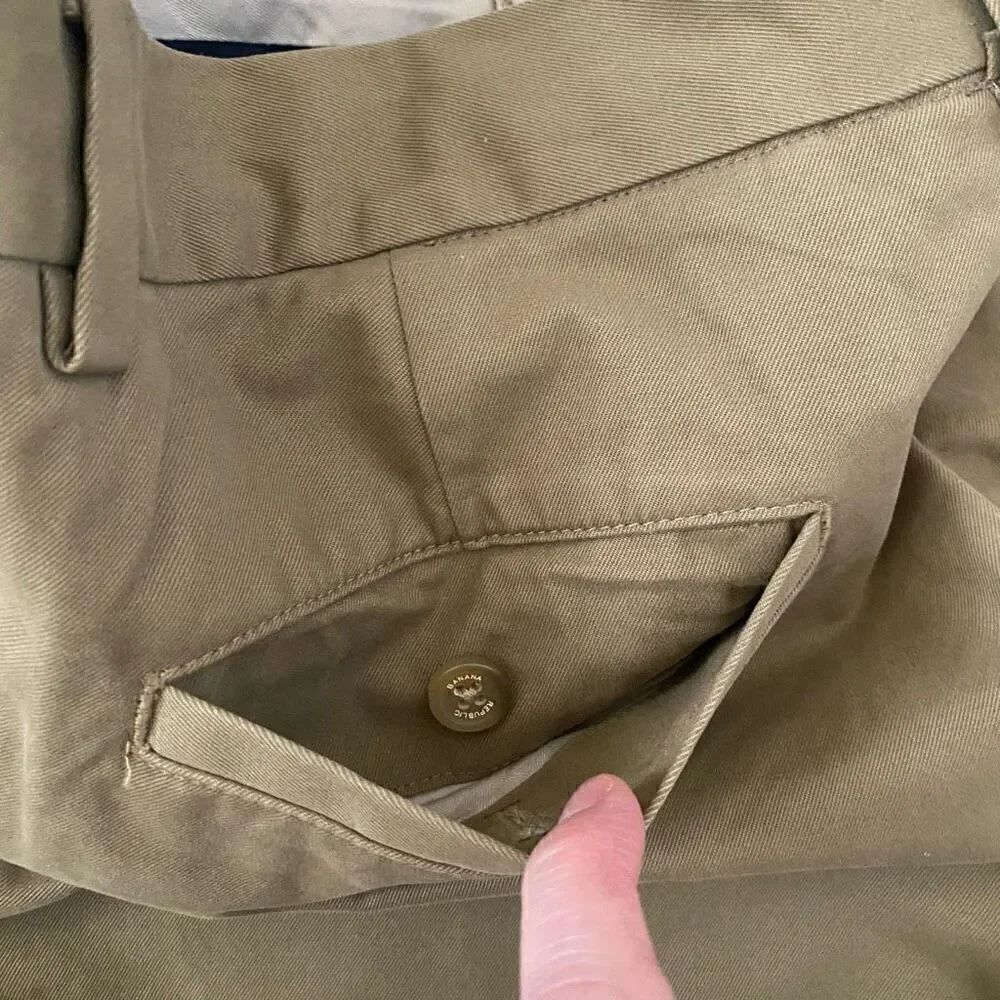 Banana republic men L/34 waist 100% cotton Aiden slim chino tan